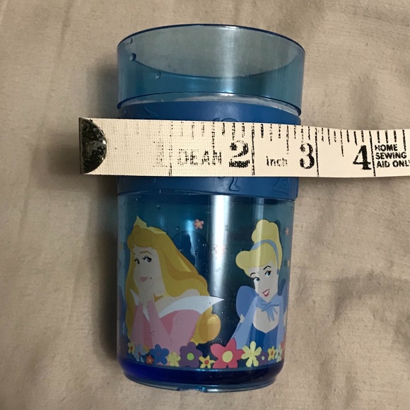 Vintage Disney Princesses Plastic Cup - Picture 8 of 8